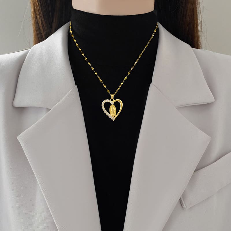 Collar Virgen de Guadalupe en Corazón