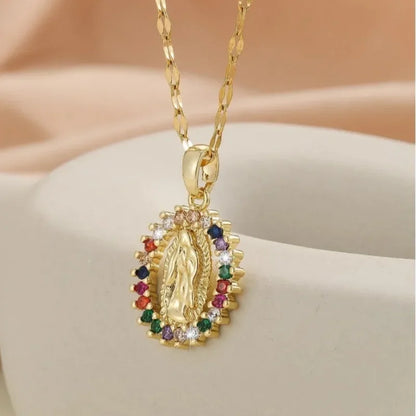 Collar Guadalupe con Detalles en Zirconia