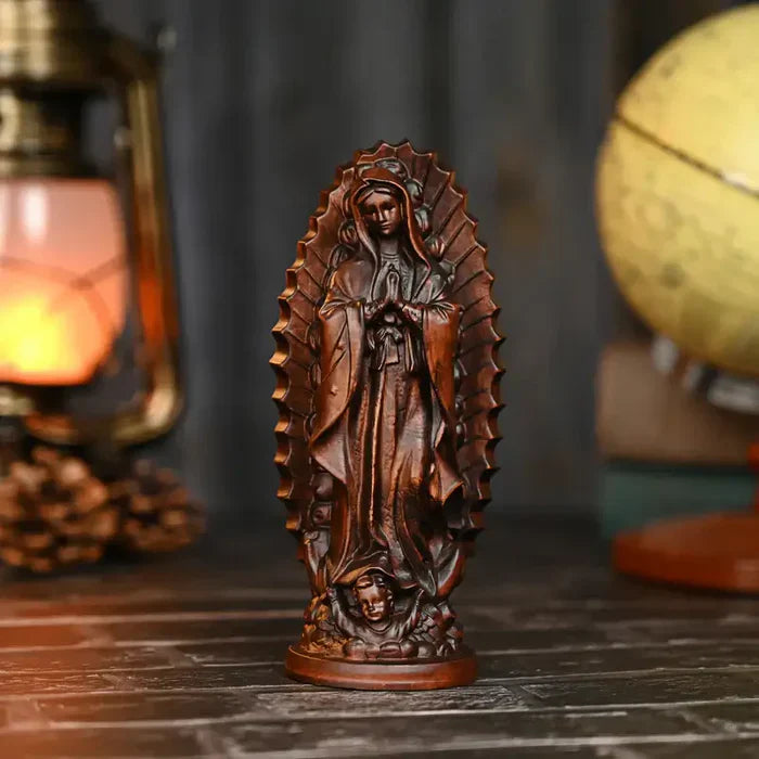 Virgen de Guadalupe en Madera con Acabado Oscuro